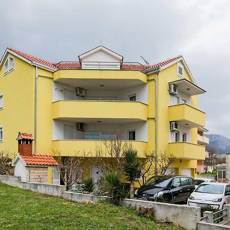 Apartman Kapovic คาชเตลา ภายนอก รูปภาพ